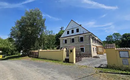 Prodej domu 460 m² s pozemkem 2 838 m², Úštěk - Vědlice, okres Litoměřice