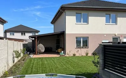 Prodej bytu 3+kk 79 m², Polerady, okres Praha-východ