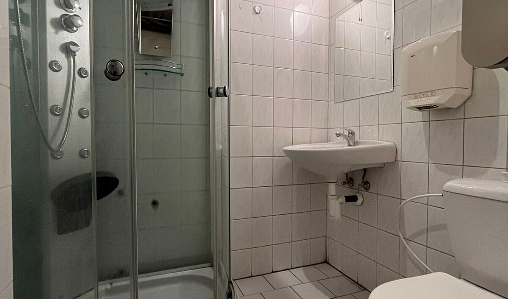 Pronájem kanceláře 110 m², Praha – náhled fotky 13