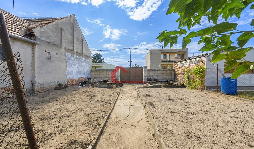 Prodej domu 195 m² s pozemkem 487 m², Tvrdonice – náhled fotky 24
