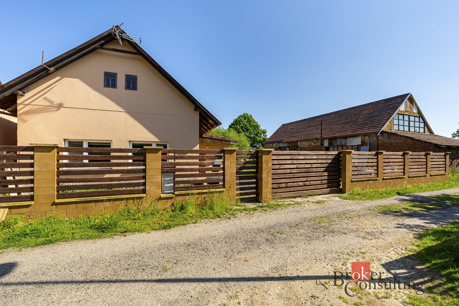 Prodej domu 132 m² s pozemkem 2 185 m²