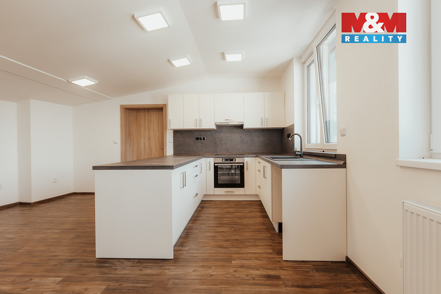 Pronájem bytu 2+kk 89 m² — photo 2