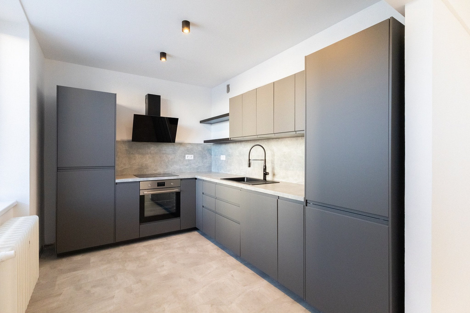Pronájem bytu 3+kk 80 m² – fotografie 2