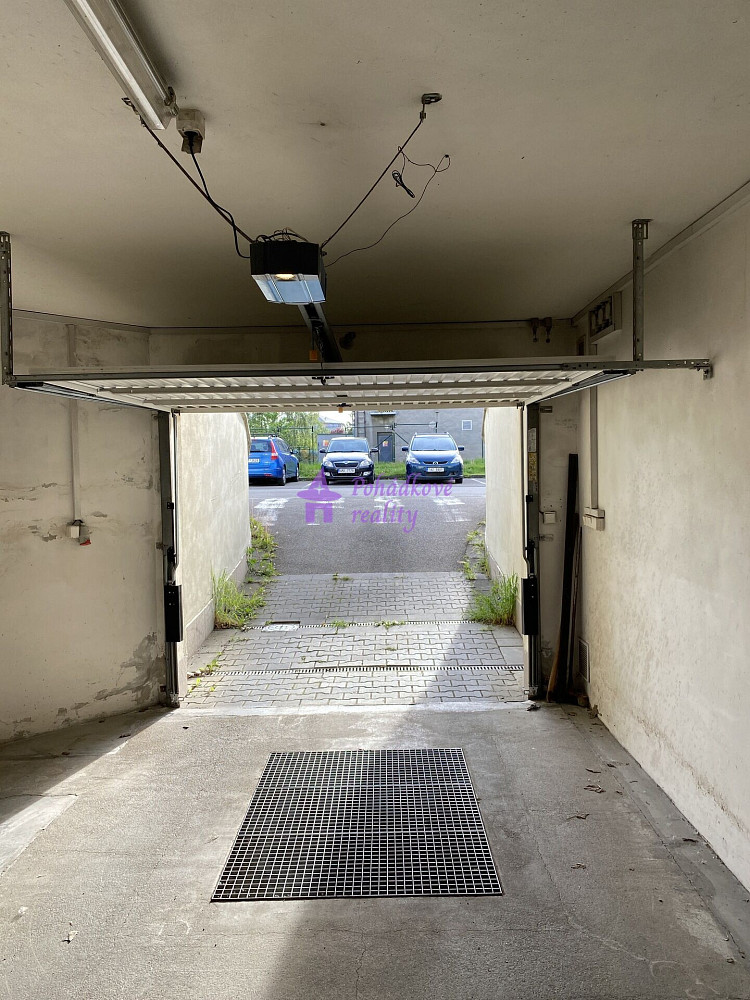 Pronájem garážového stání, Olomouc - ul. Topolová - Ansicht 2