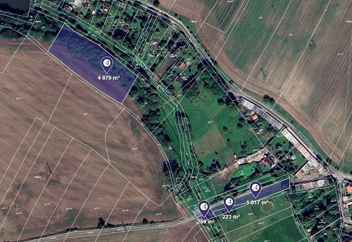 Prodej pole 923 m²