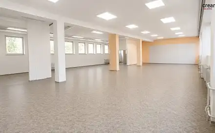 Pronájem obchodních prostor 203 m², Wanklovo nám., Blansko
