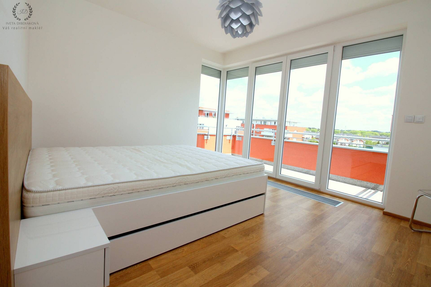 Pronájem bytu 2+kk 71 m² – fotografie 5