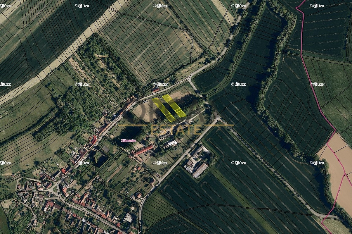 Prodej pozemku 311 m² – fotografie 2