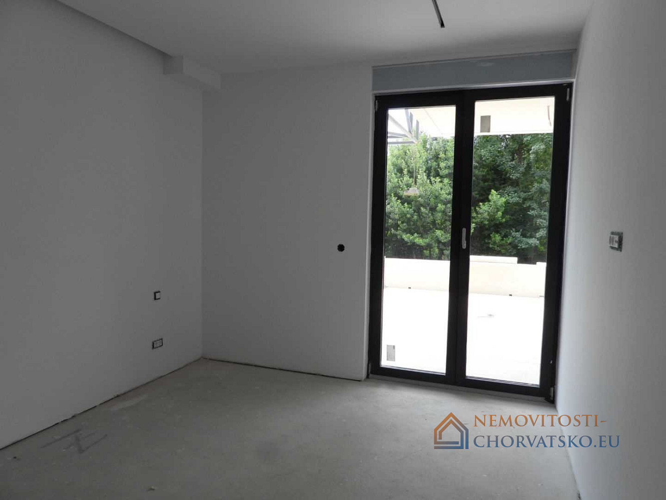 Prodej bytu 1+kk 129 m² – pohled 5