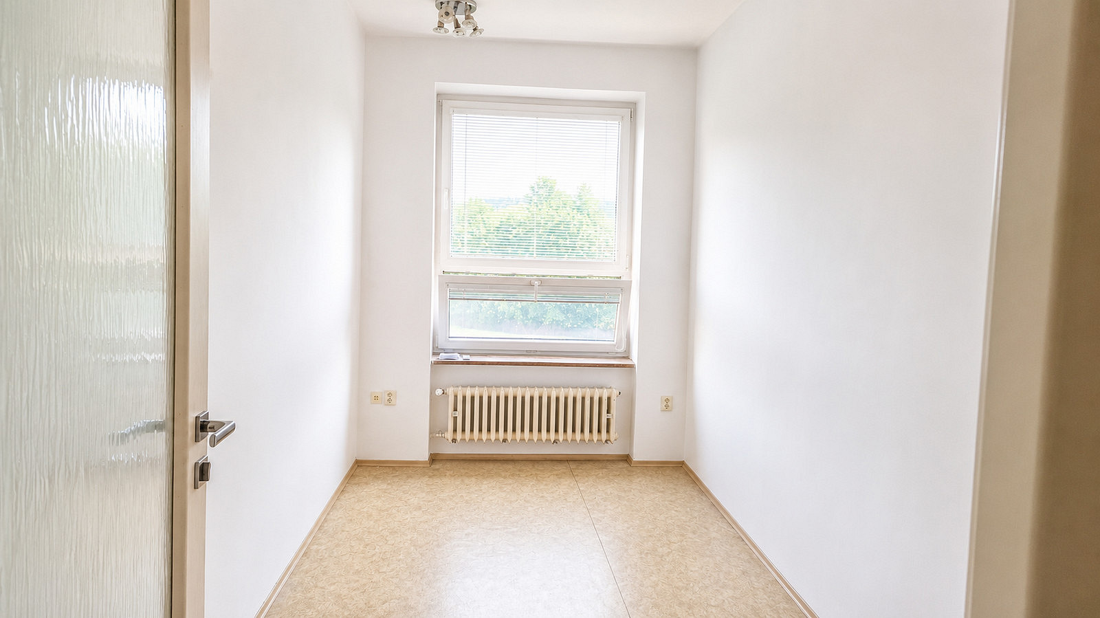 Pronájem komerčního objektu (jiného typu) 79 m² – fotografie 4