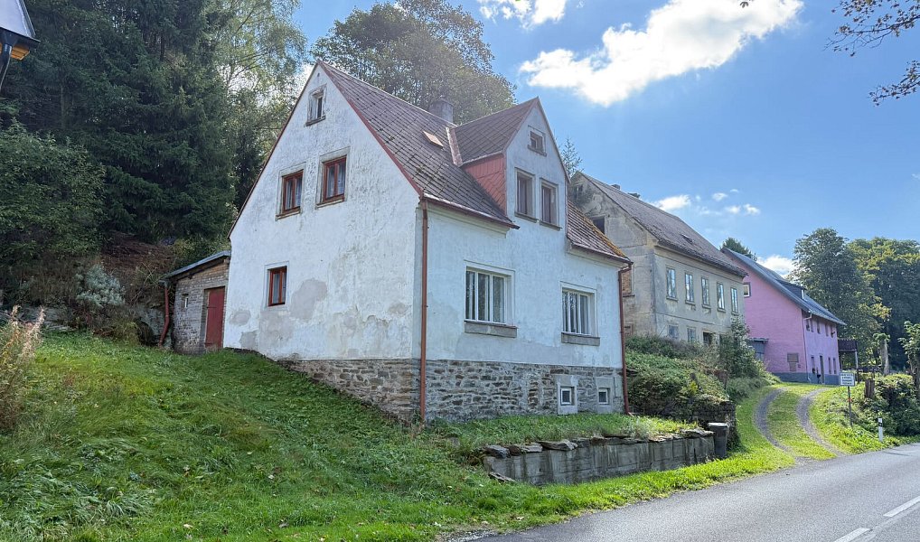 Prodej domu 141 m² s pozemkem 496 m², Vejprty – náhled fotky 2