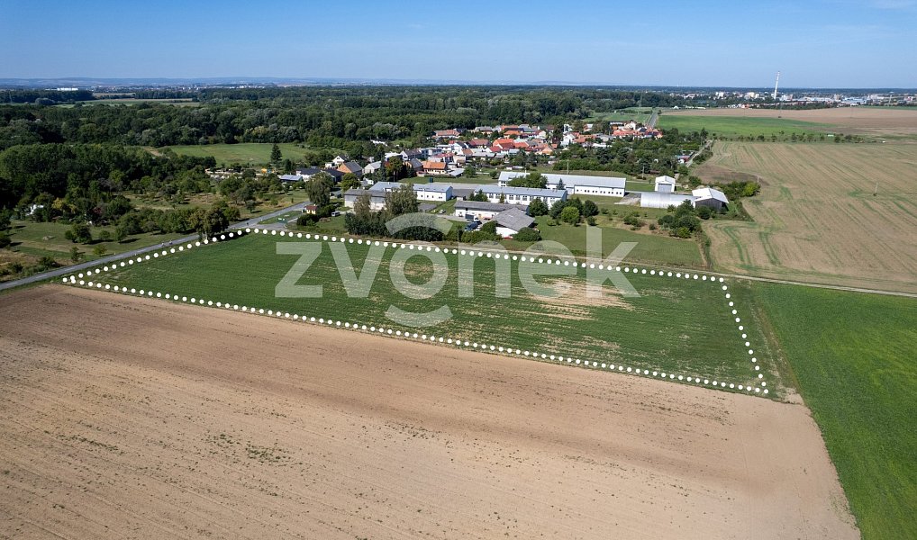 Prodej komerčního pozemku 12 000 m², Chropyně – náhled fotky 4
