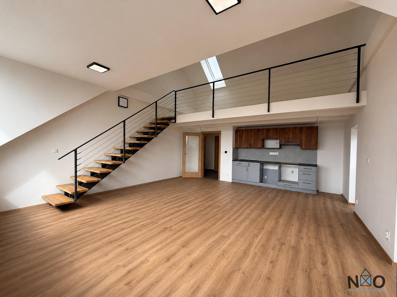 Pronájem bytu 2+kk 89 m²