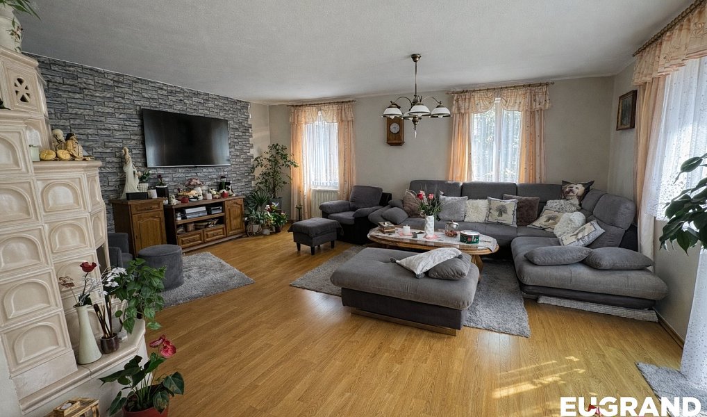 Prodej domu 219 m² s pozemkem 2 691 m², Nový Bor – náhled fotky 6