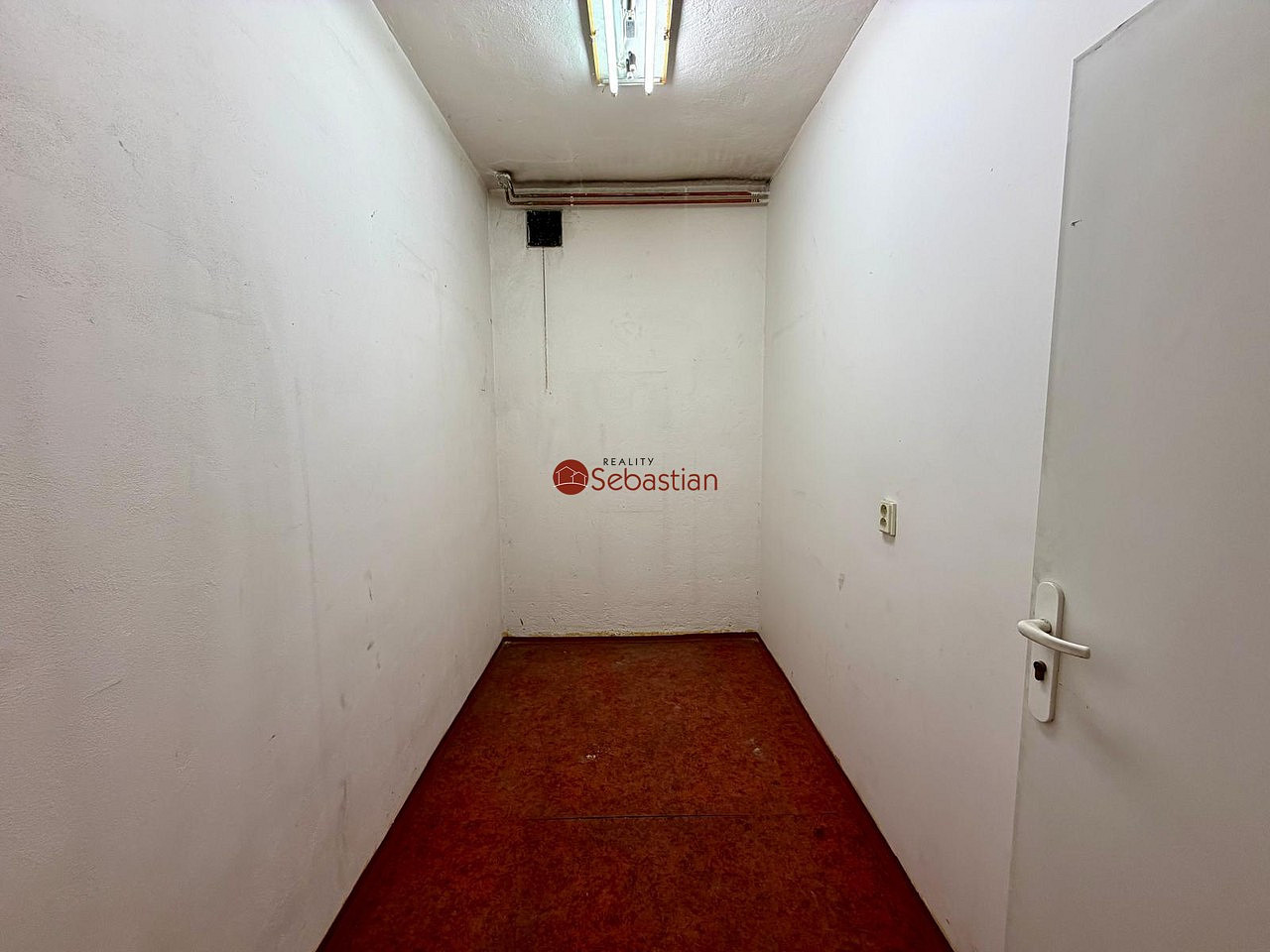 Pronájem komerčního objektu (jiného typu) 66 m² – fotografie 2