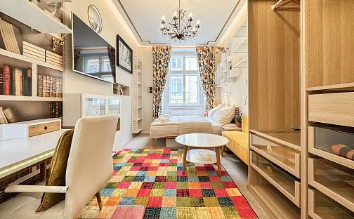 Pronájem bytu 2+kk 35 m², Sokolovská, Praha 8 - Karlín