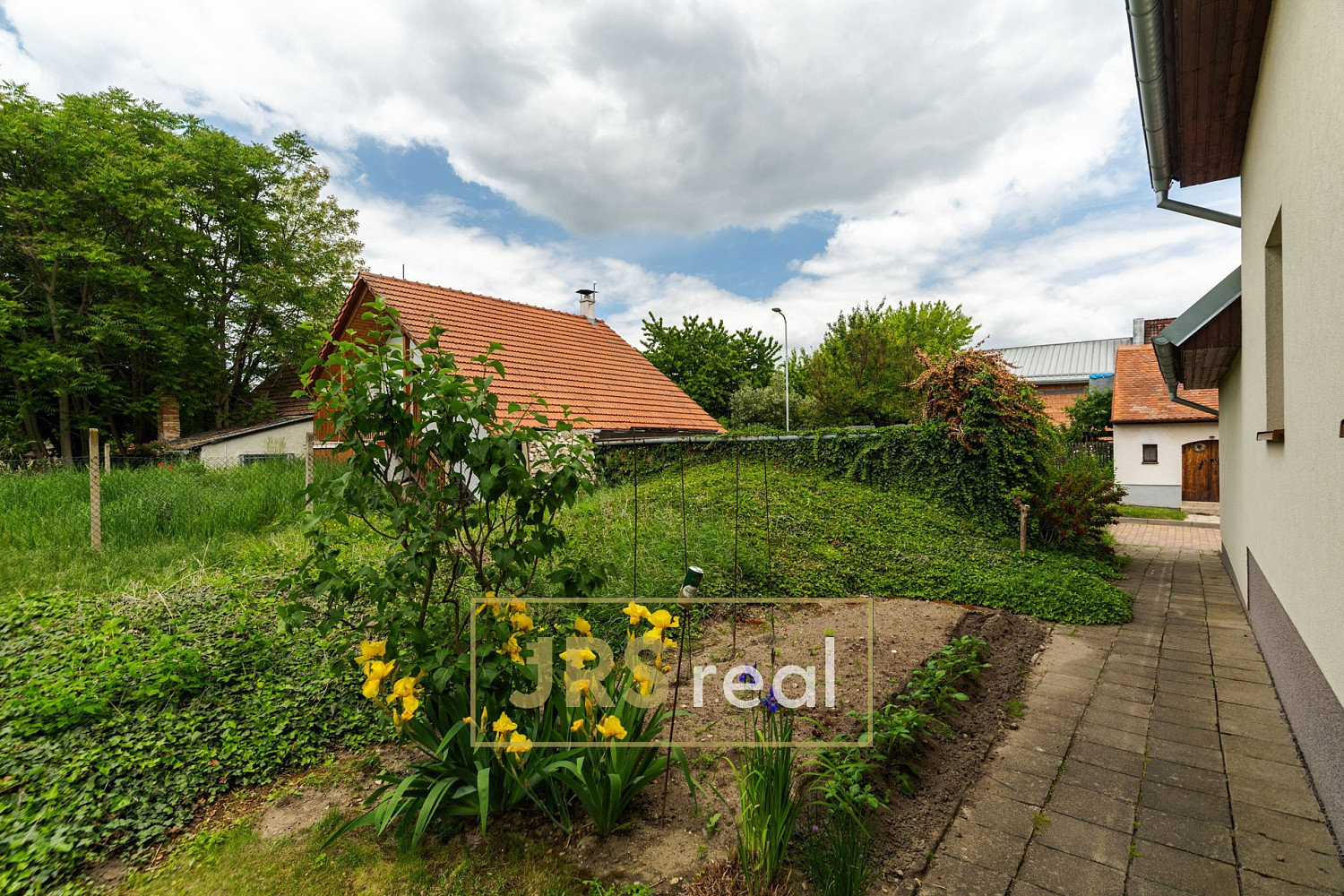 Prodej stavebního pozemku 289 m2, březí — photo 2
