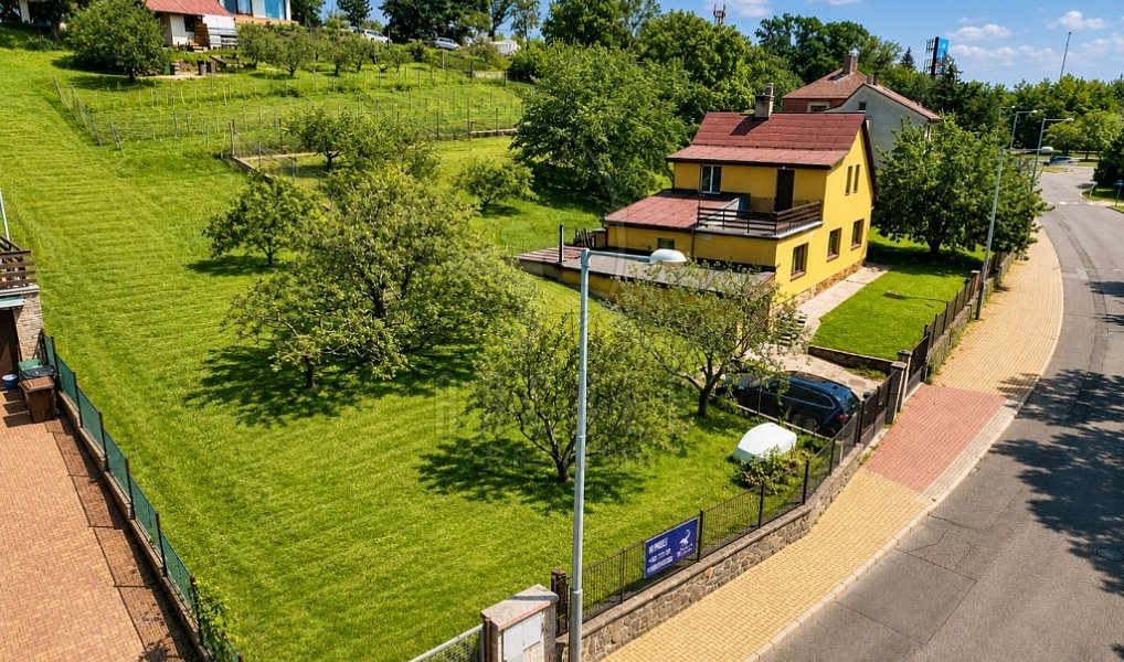 Prodej stavebního pozemku 530 m², Praha – náhled fotky 5