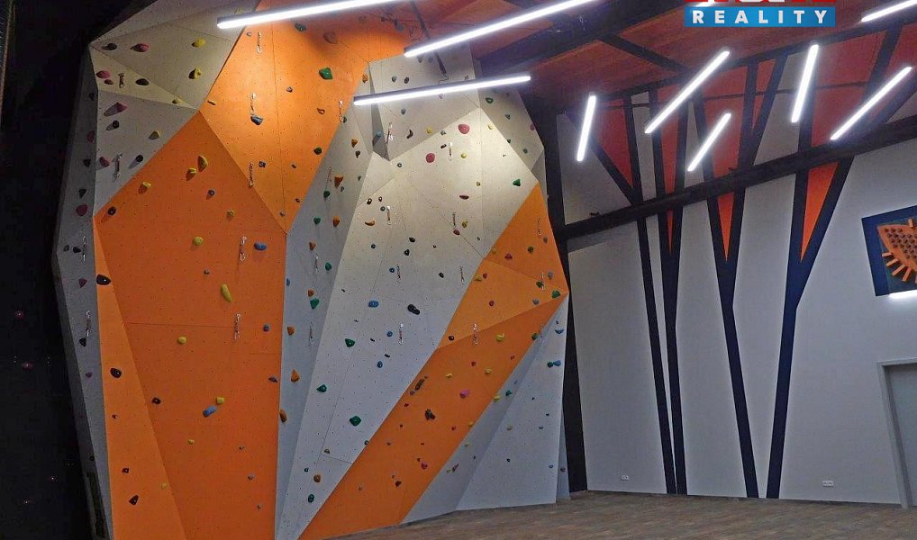 Prodej ubytovacího objektu 1 076 m², Okrouhlo – náhled fotky 11