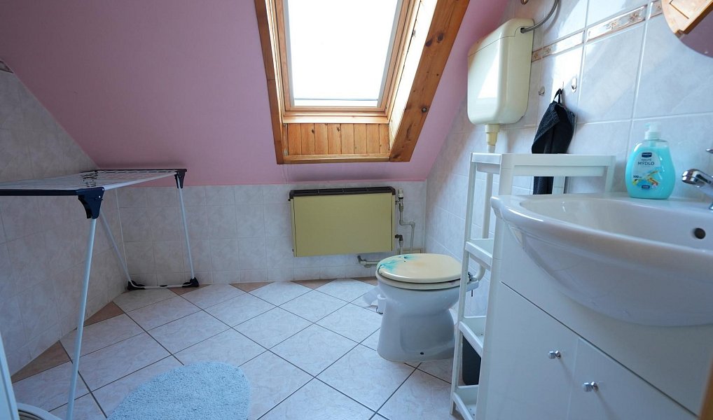 Pronájem domu 160 m² s pozemkem 1 135 m², Stašov – náhled fotky 20