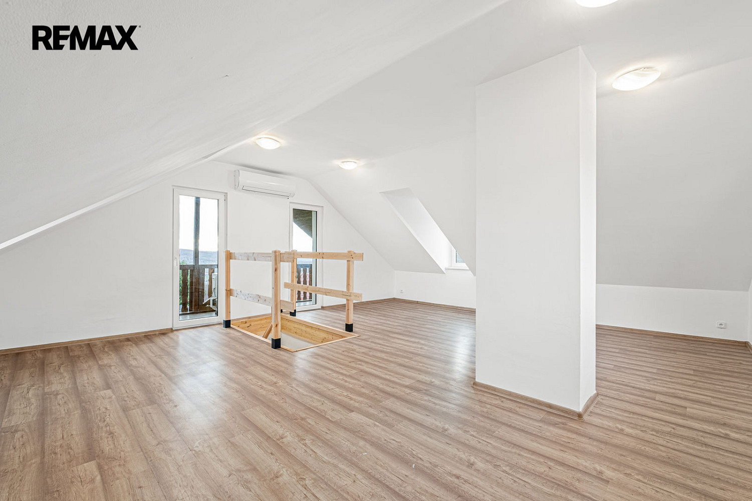 Pronájem domu 120 m² s pozemkem 301 m² – fotografie 5