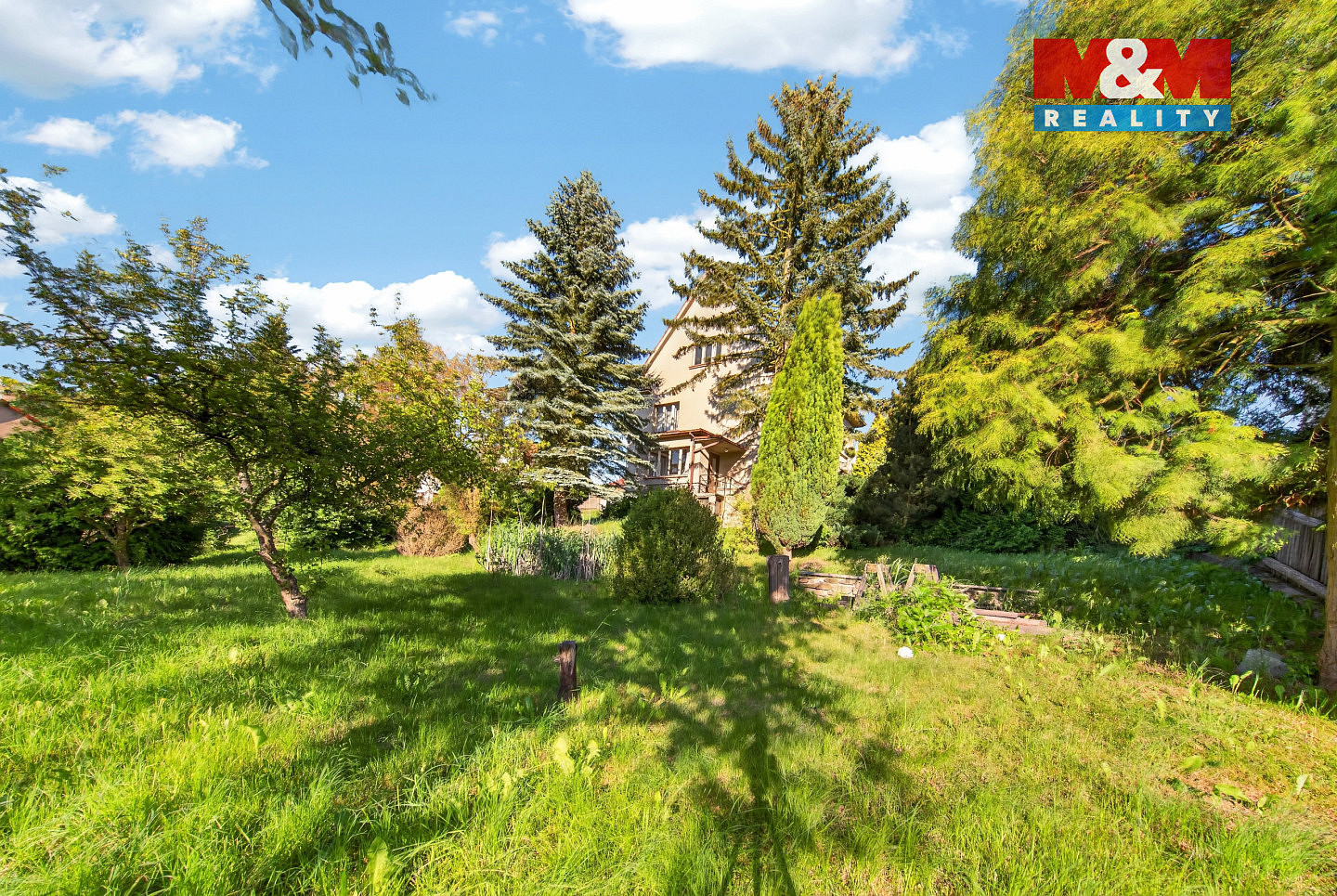 Prodej domu 184 m² s pozemkem 963 m² — photo 2