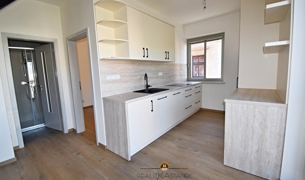 Pronájem bytu 4+kk 80 m², Frýdlant – náhled fotky 2