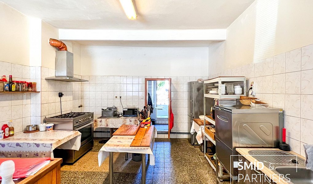 Prodej domu 302 m² s pozemkem 491 m², Kutná Hora – náhled fotky 32