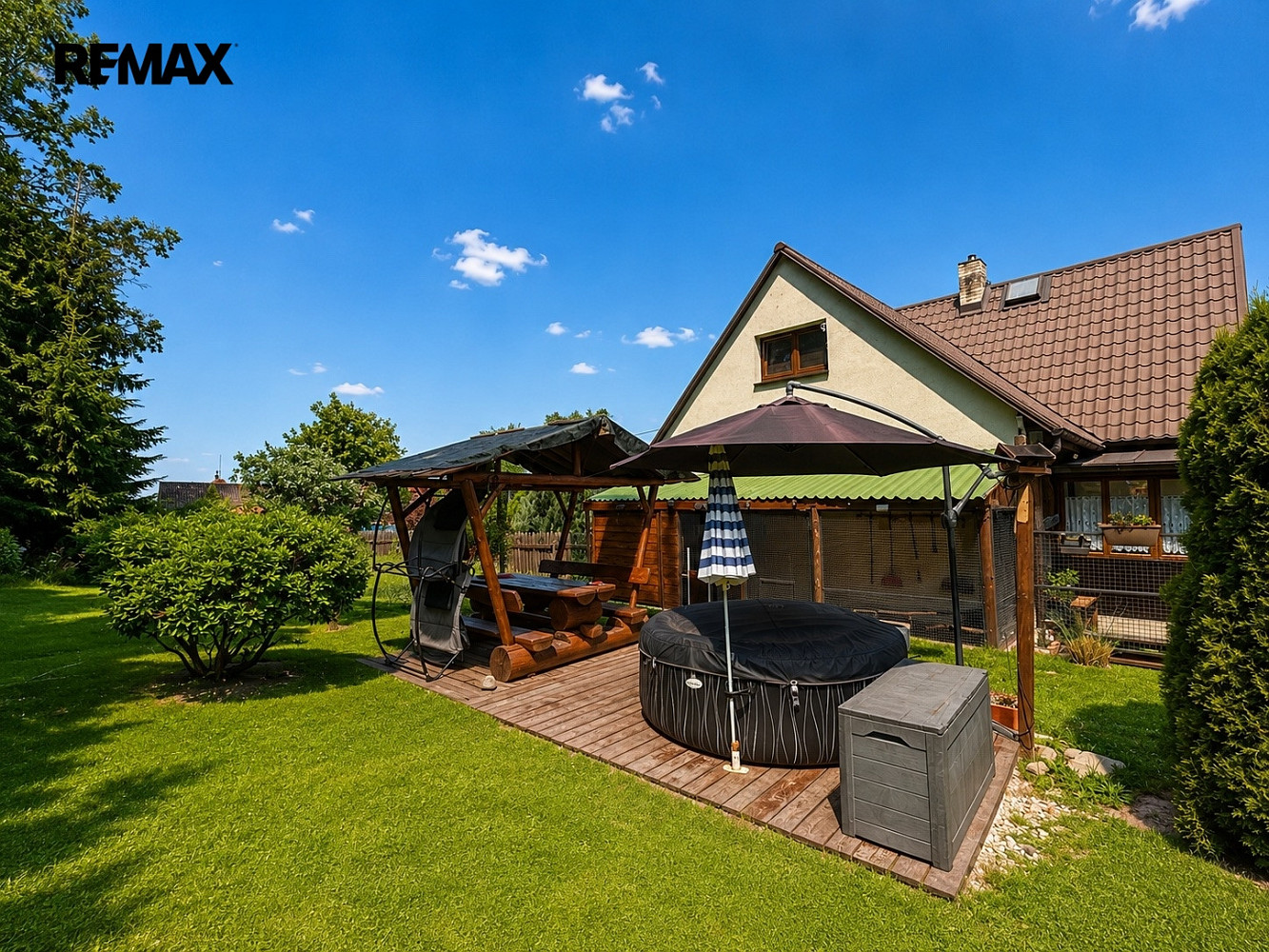 Prodej domu 104 m² s pozemkem 234 m²