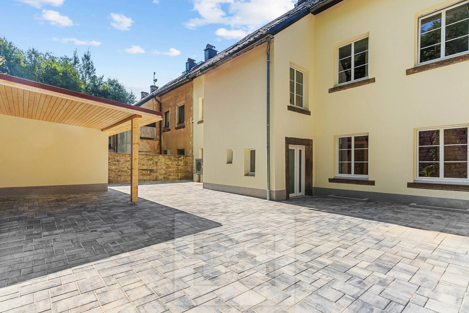 Pronájem bytu 1+kk 23 m² – fotografie 3