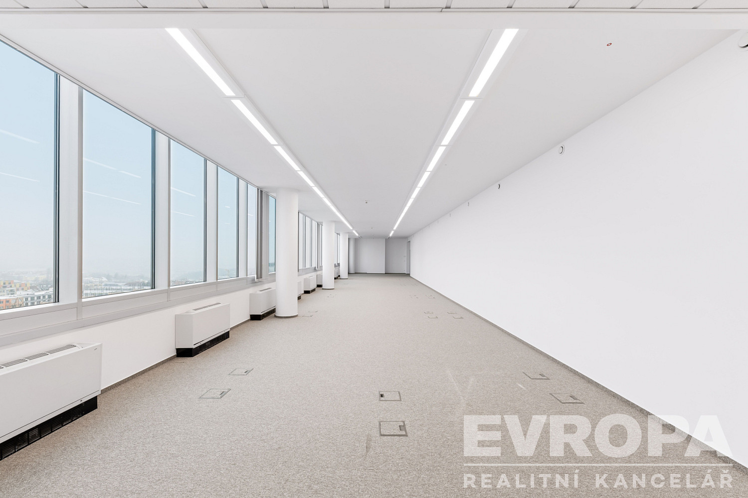 Pronájem kanceláře 320 m² — photo 4