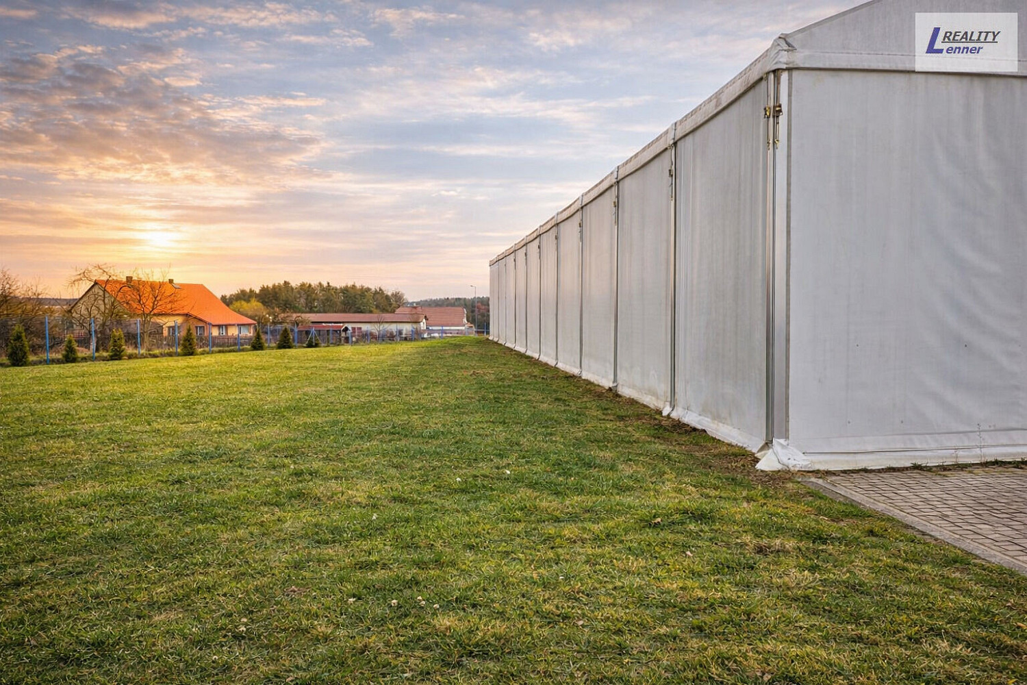 Pronájem skladovacích prostor 360 m² – fotografie 3
