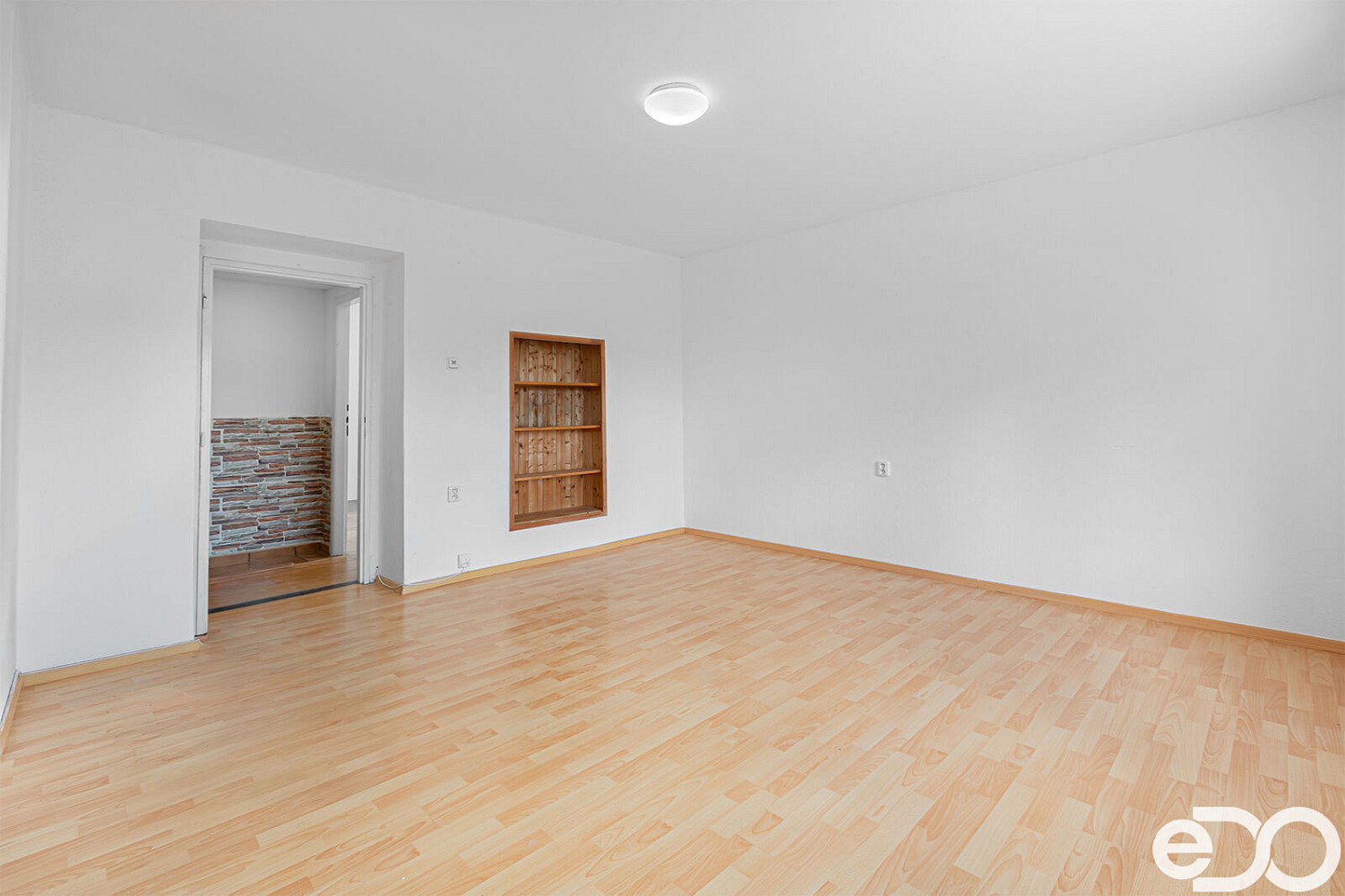 Prodej bytu 2+1 59 m² — photo 2