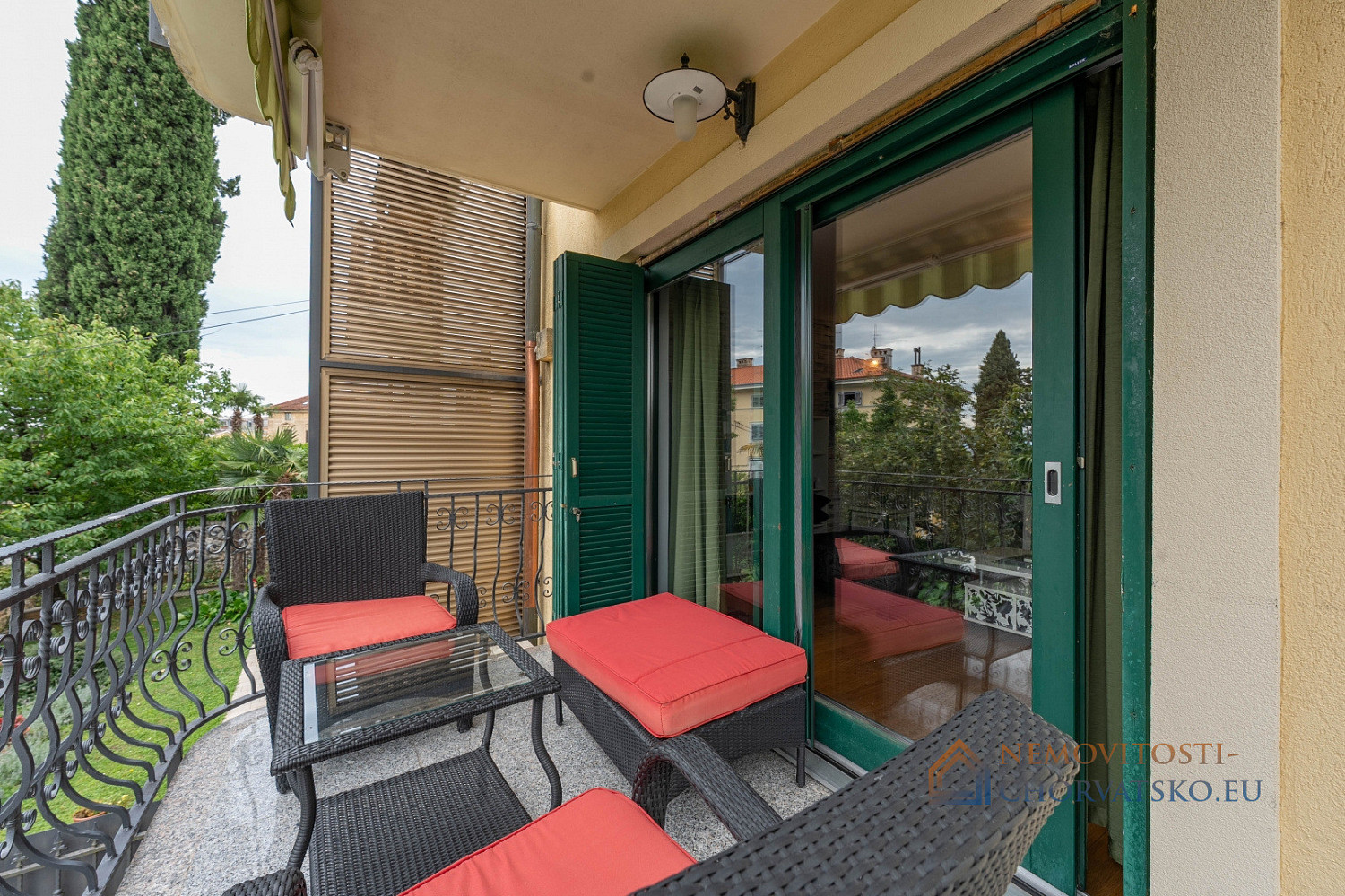 Prodej domu 261 m² s pozemkem 282 m² – další