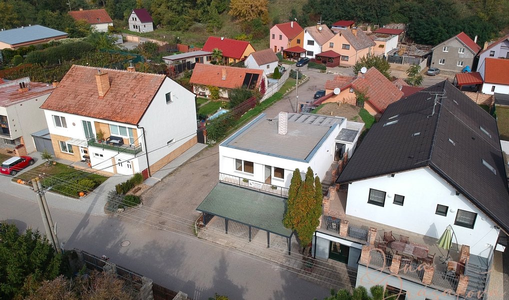 Prodej domu 190 m² s pozemkem 236 m², Strachotín – náhled fotky 39