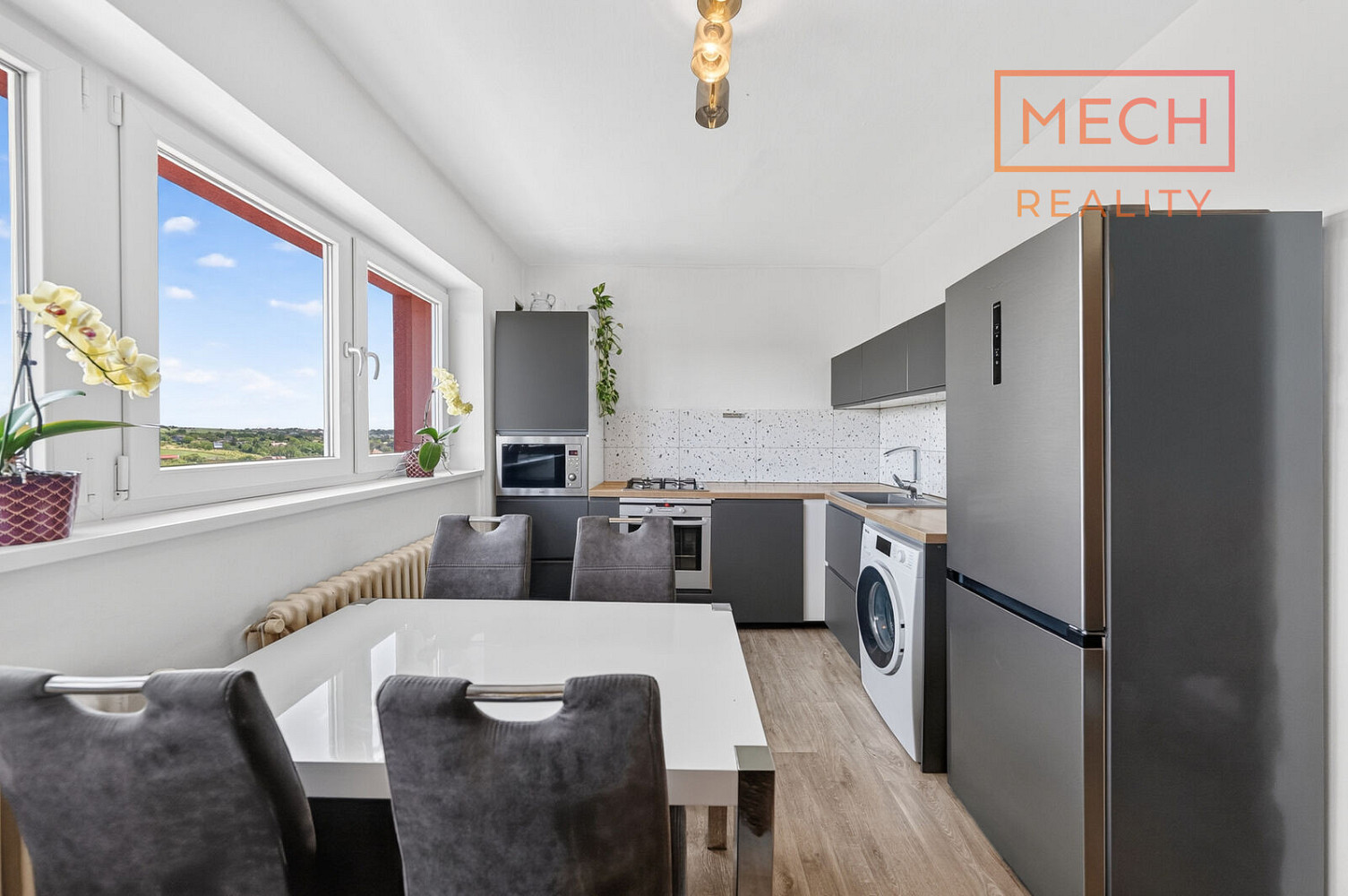 Pronájem bytu 2+1 56 m² – fotografie 3