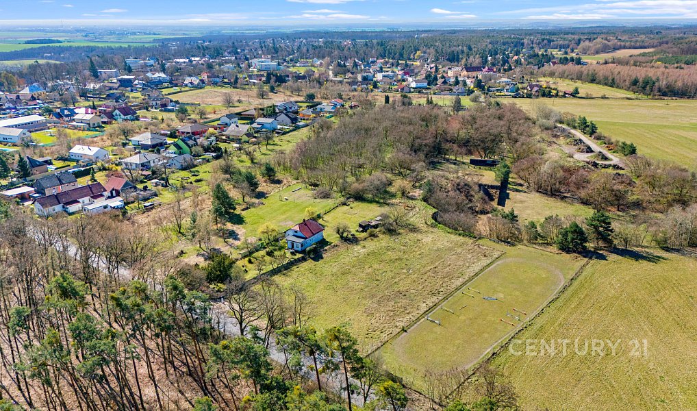Prodej stavebního pozemku 1 250 m², Loučeň – náhled fotky 9