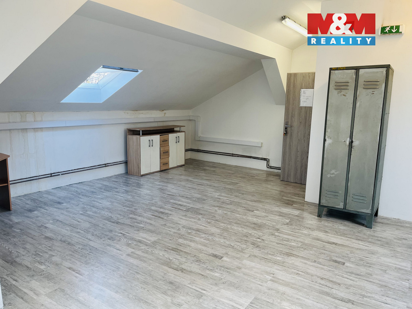 Pronájem kanceláře 101 m² — photo 3