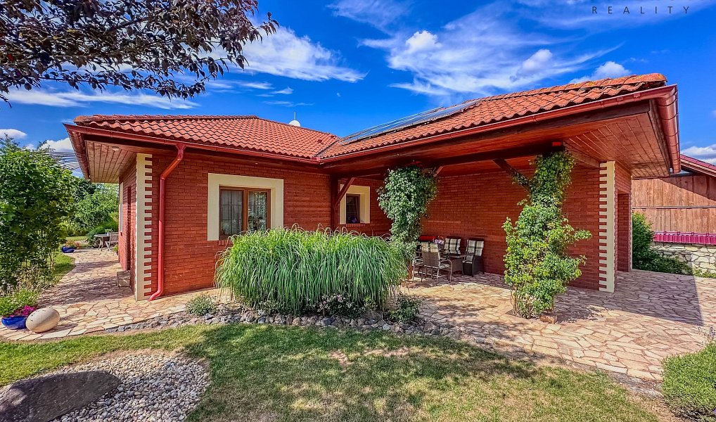 Prodej domu 150 m² s pozemkem 1 030 m², Kornatice – náhled fotky 2