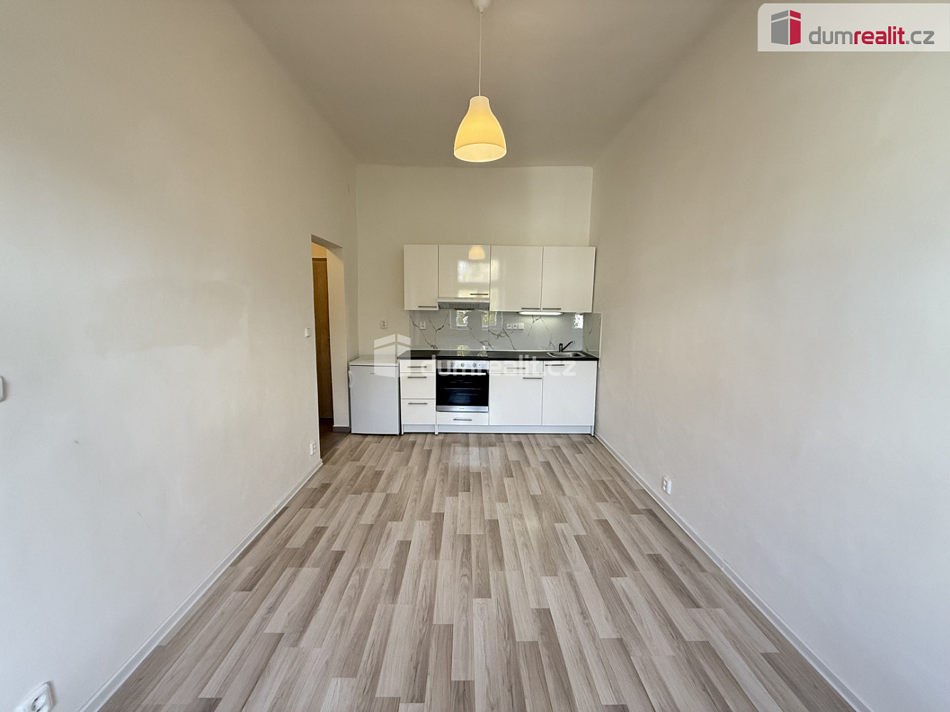 Pronájem bytu 1+kk 22 m² – fotografie 2