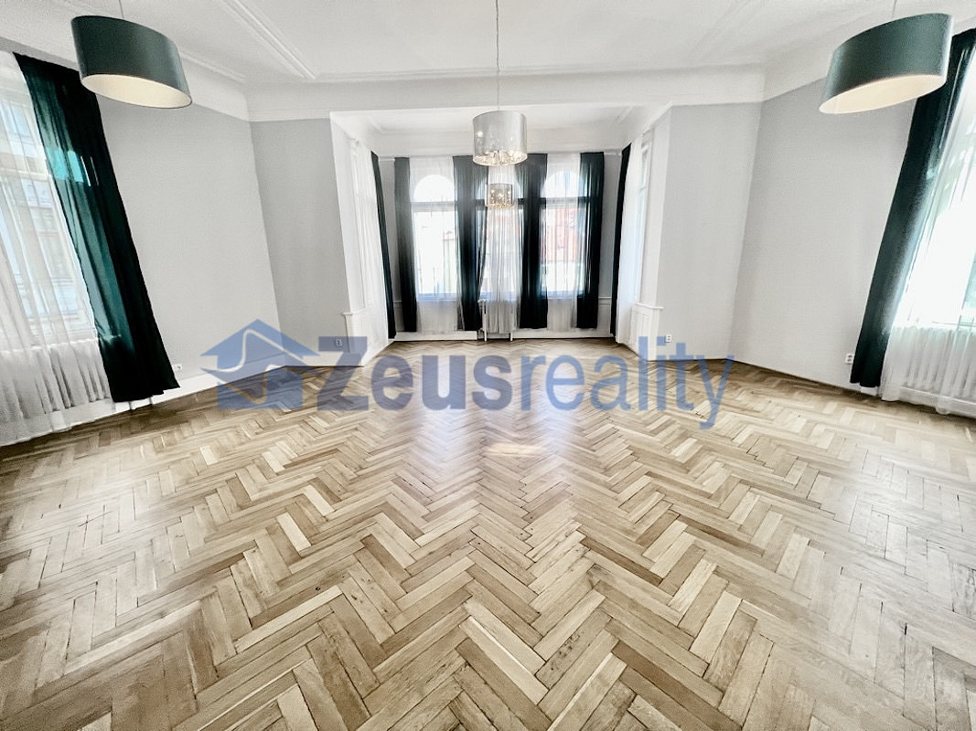 Pronájem obchodních prostor 45 m²