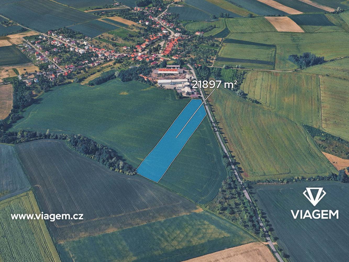 Prodej pole 2 433 m²