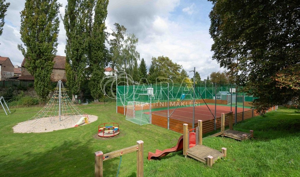 Prodej domu 200 m² s pozemkem 1 769 m², Zápy – náhled fotky 28