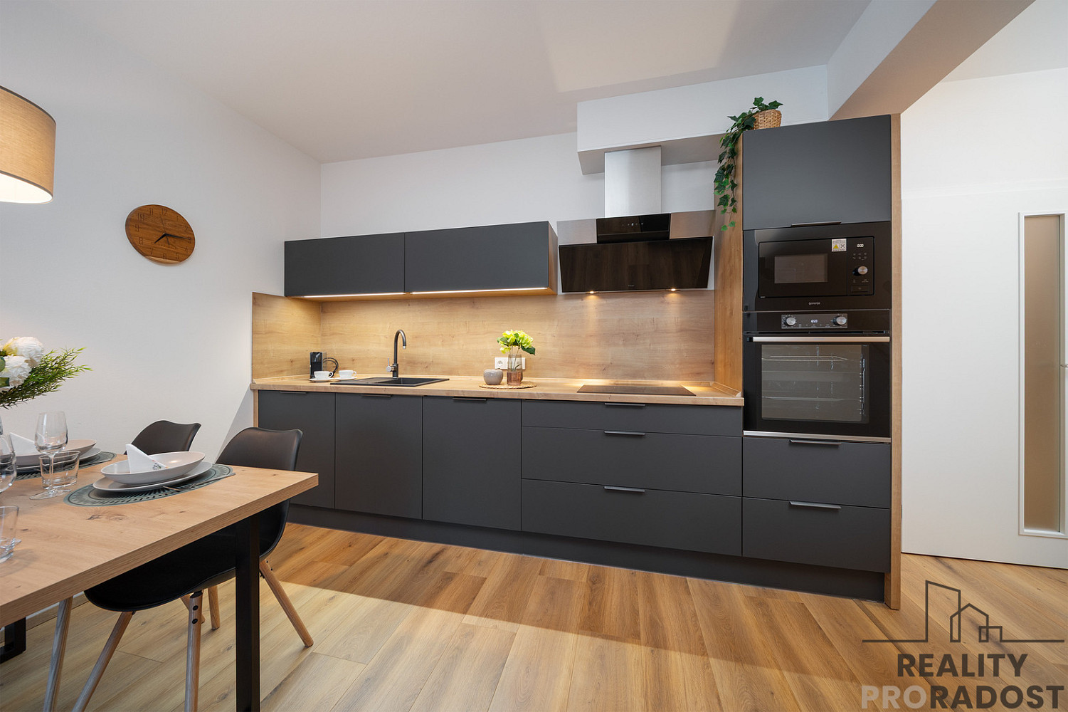 Prodej bytu 1+kk 50 m² – fotografie 2