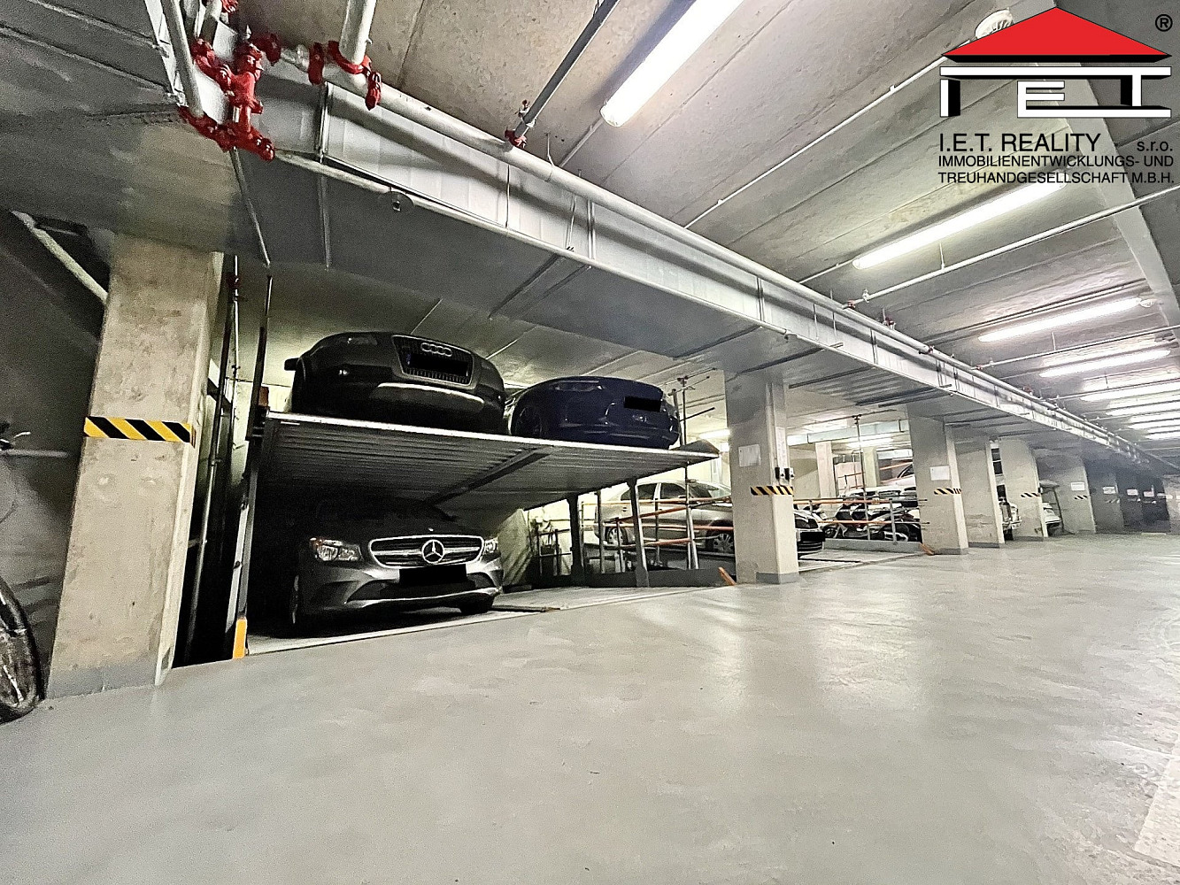 Pronájem garážového stání 10 m2, brno - staré brno