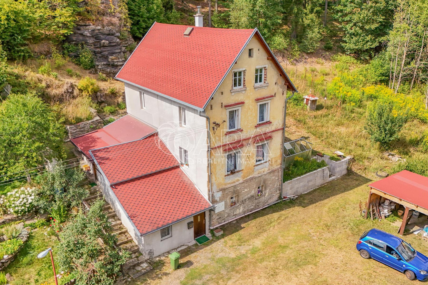 Prodej domu 306 m² s pozemkem 954 m²