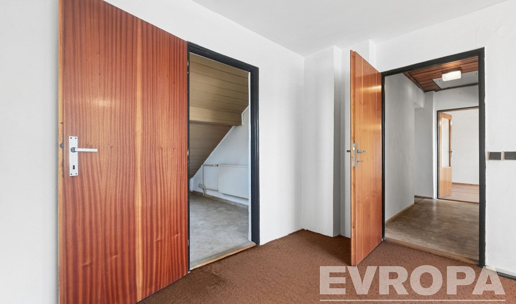 Prodej domu 150 m² s pozemkem 1 131 m², Lovčice – náhled fotky 26