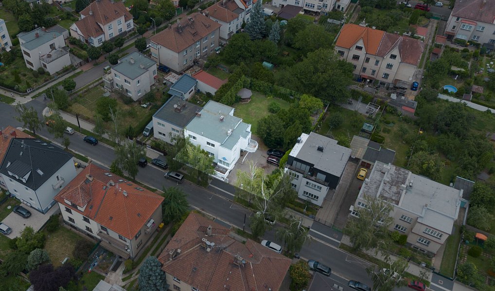Prodej domu 361 m² s pozemkem 1 042 m², Kolín – náhled fotky 50