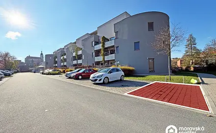 Pronájem parkovacího stání Rezidence U zámku, Oslavany, náměstí 13. prosince, Oslavany, okres Brno-venkov