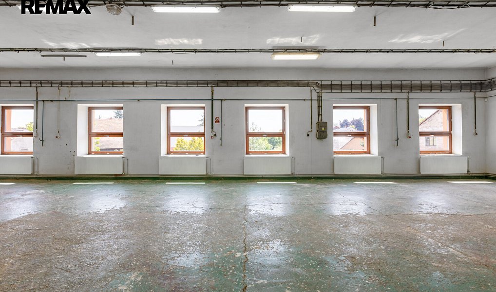 Prodej výrobních prostor 1 161 m², Nechanice – náhled fotky 18